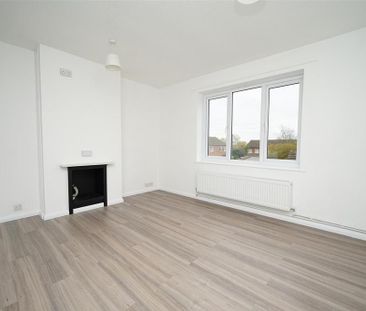2 bedroom maisonette to rent - Photo 2