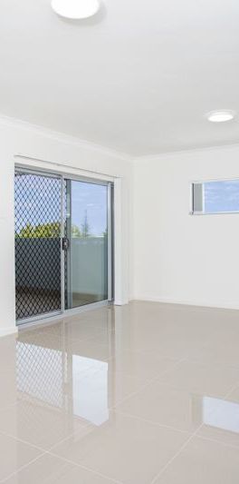 2/6 Duffy Street, Zillmere QLD 4034 - Apartment For Rent | Domain - Photo 1