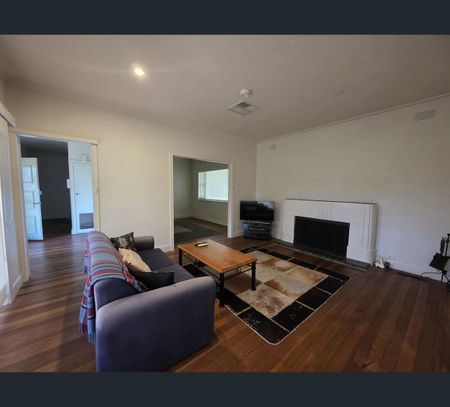 6 Fairway Court, Shepparton, Vic 3630 - Photo 5