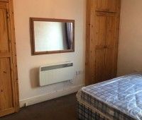 1 bed Studio - To Let - Photo 6