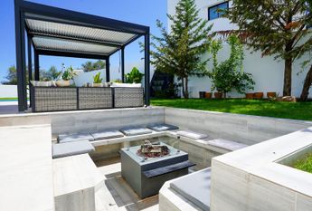 Luxury Villa for rent in Benahavís, Spain