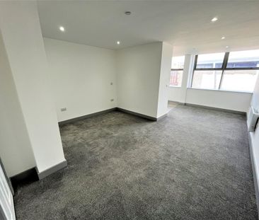 Studio to rent - Photo 6