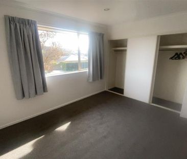 Modern Living - Photo 4