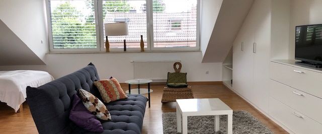 Aachen-Laurensberg: Modern möbl., loftartige 1 Zi-Whng.; all incl. - Photo 1