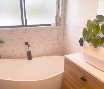 Spacious Family Home in the Heart of Jamberoo - Photo 5