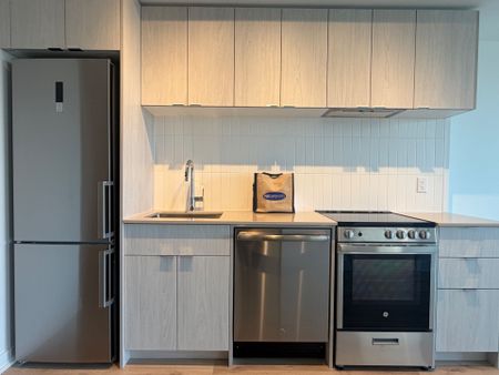 For Lease - 1660 Bloor Street Unit# 1013, Toronto, Ontario - Photo 2