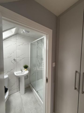 7 bedroom terraced house to rent - Photo 3