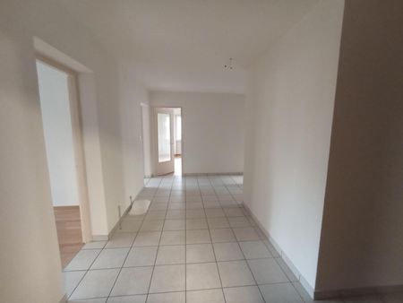 Joli 4.5 pièces rénové récemment au rez-de-chaussée - Foto 5