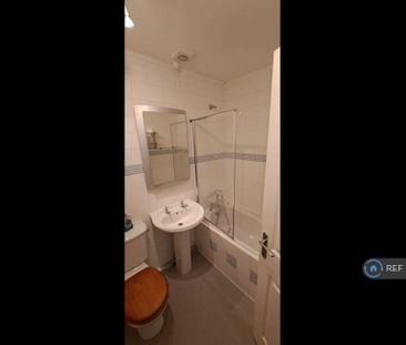 2 bedroom end of terrace house to rent - Photo 5