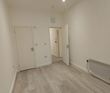 Studio Flat, Hither Green Lane, SE13 - Photo 2