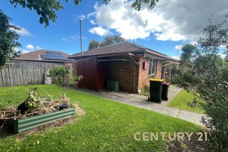 Easy Living in a Prime Location - Photo 5