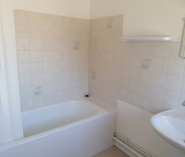 Location Appartement 2 pièces 46m² CAHORS 46000 - Photo 5