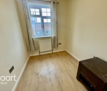 3 bedroom apartment to rent - Photo 2