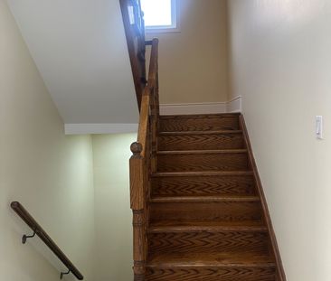 For Lease - 80 Farthingale Crescent, Brampton, Ontario - Photo 5