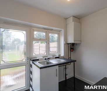 3 bedroom terraced house to rent - Photo 6