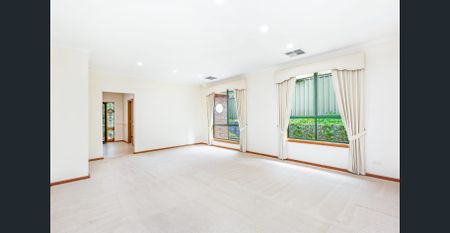 Find lifestyle: where coastal living meets everyday convenience - Photo 4