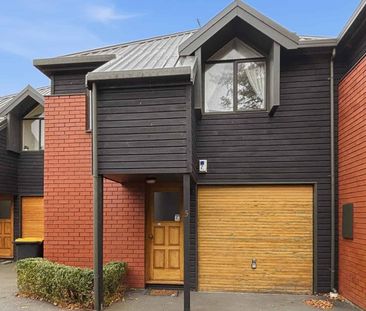 RICCARTON - TWO BEDROOM TOWNHOUSE, HEAT PUMP, SINGLE GARAGE - Photo 4