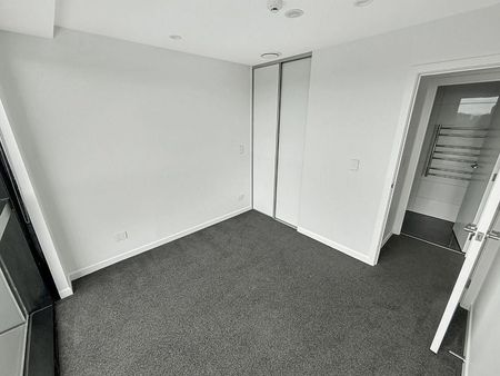 Modern 2-Bed, 2-Bath Apartment in Prime Manukau - Photo 3
