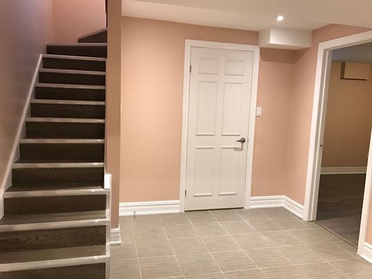 For Lease - 2535 Symington Court, Mississauga, Ontario - Photo 1