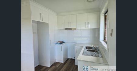 Renovated 3 Bedroom - Photo 4