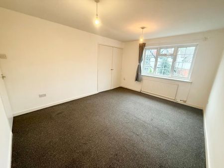 2 bedroom semi-detached house to rent - Photo 5