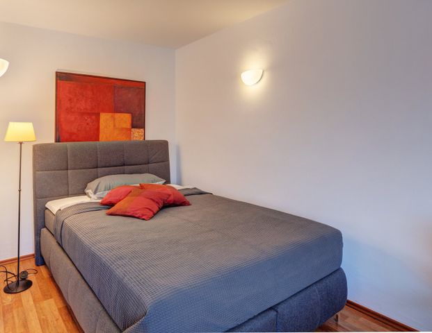 Nice furnished apartment in Schwabing-West for rent - Photo 1