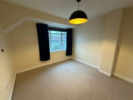3 bedroom semi-detached house to rent - Photo 4