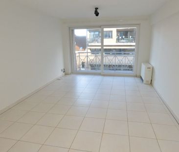 Appartement te huur in Oostende voor € 800 met 2 slaapkamers - Photo 2
