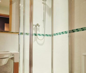 2 bedroom flat to rent - Photo 6