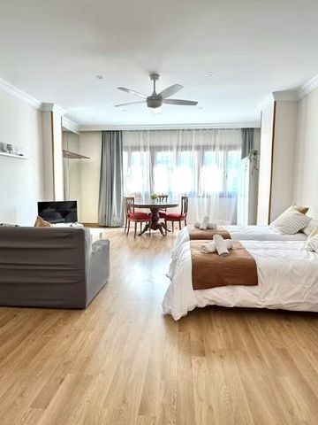 Calle Almáchar, Málaga, Andalusia 29004 - Photo 2