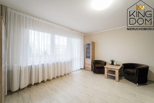 Na wynajem duża kawalerka, położona Nad Jarem - Zdjęcie 1