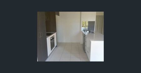 Don’t Let This one Get Away! Modern Town House In A Prime Location!! - Photo 5