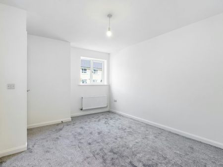 End of terrace house to rent on - Photo 4