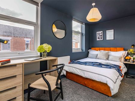 Modern Fully Furnished Studio Room with Ensuite – Central Derby DE1 – All Bills Included Room 1 - Photo 2