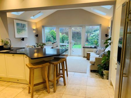 3 bedroom detached house to rent - Photo 5