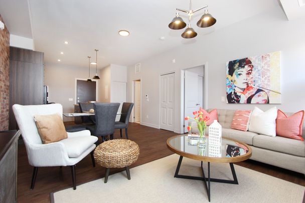 For Lease - 14 1/2 King Street Unit# 201, Oshawa, Ontario - Photo 1