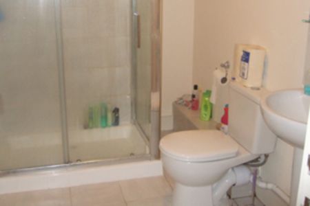 Burnholme Grove, Tang Hall - P1742 - Photo 4