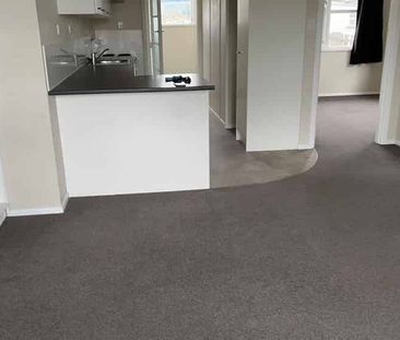 Two Bedroom Unit in Western Heights! - Photo 1