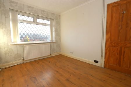 Neston Road, Walshaw, Bury, BL8 3DB - Photo 4