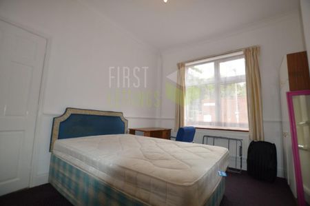 4 bedroom terraced house to rent - Photo 5