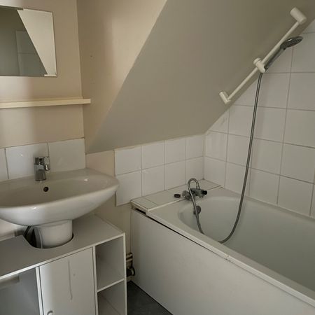 Location Appartement 1 pièce 23m² BAYEUX 14400 - Photo 3