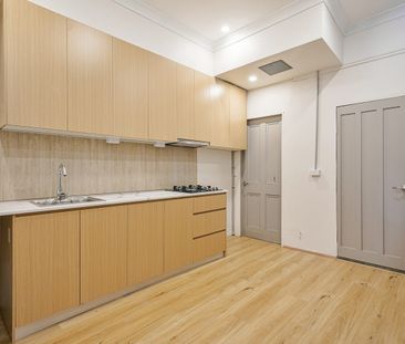 8 Arundel Street, Forest Lodge, NSW 2037 - Photo 2