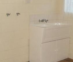 2 BEDROOM BRICK UNIT WITH PRIVATE BALCONY - Photo 3