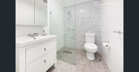 Executive Style Living | Prime Location - Photo 5