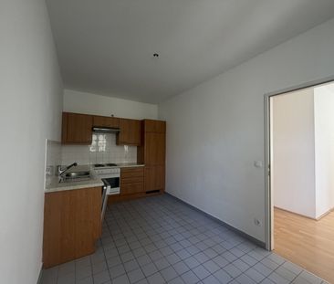 Kompakte 2- Zimmer Altbauwohnung | befristet | ab sofort - Photo 2
