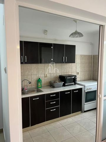 Penthouse modern si spatios, zona Cantemir, str Muntenia - Fotografie 3