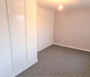93 Hawthorn Way, Ballyclare, BT39 9EN - Photo 2