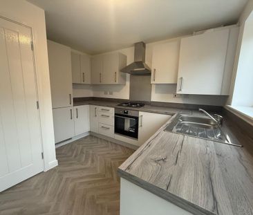 3 bedroom terraced house to rent - Photo 6