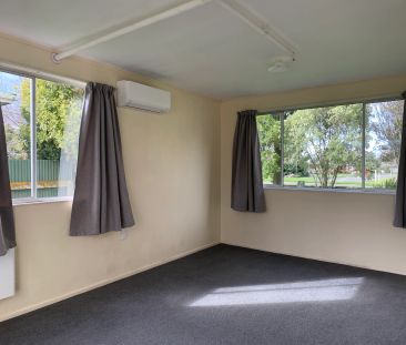 2/196 Kimbolton Road - Photo 2