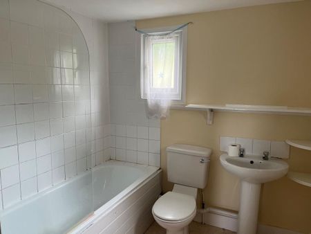 3 bedroom maisonette to rent - Photo 5